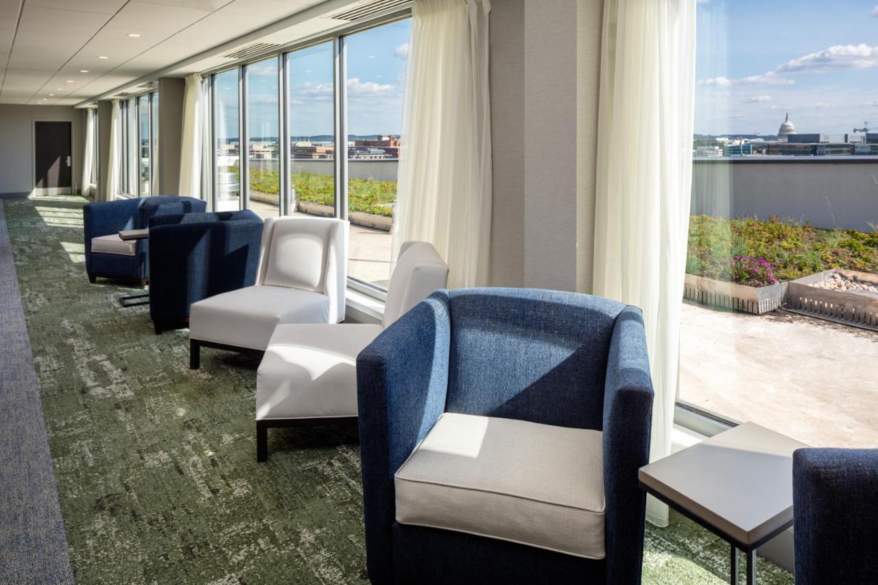 Holiday Inn Express Washington Dc Downtown By Ihg Exterior photo
